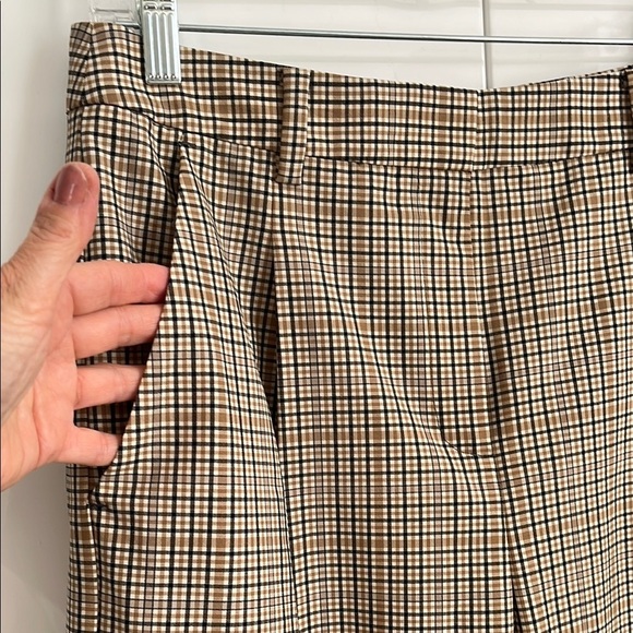 MICHAEL KORS NWOT Wool Lightweight Beige Checkered Cropped Trousers, Size 10 - Picture 4 of 12